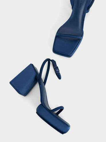 Sandales en satin à plateforme Lucile, Bleu Foncé, hi-res