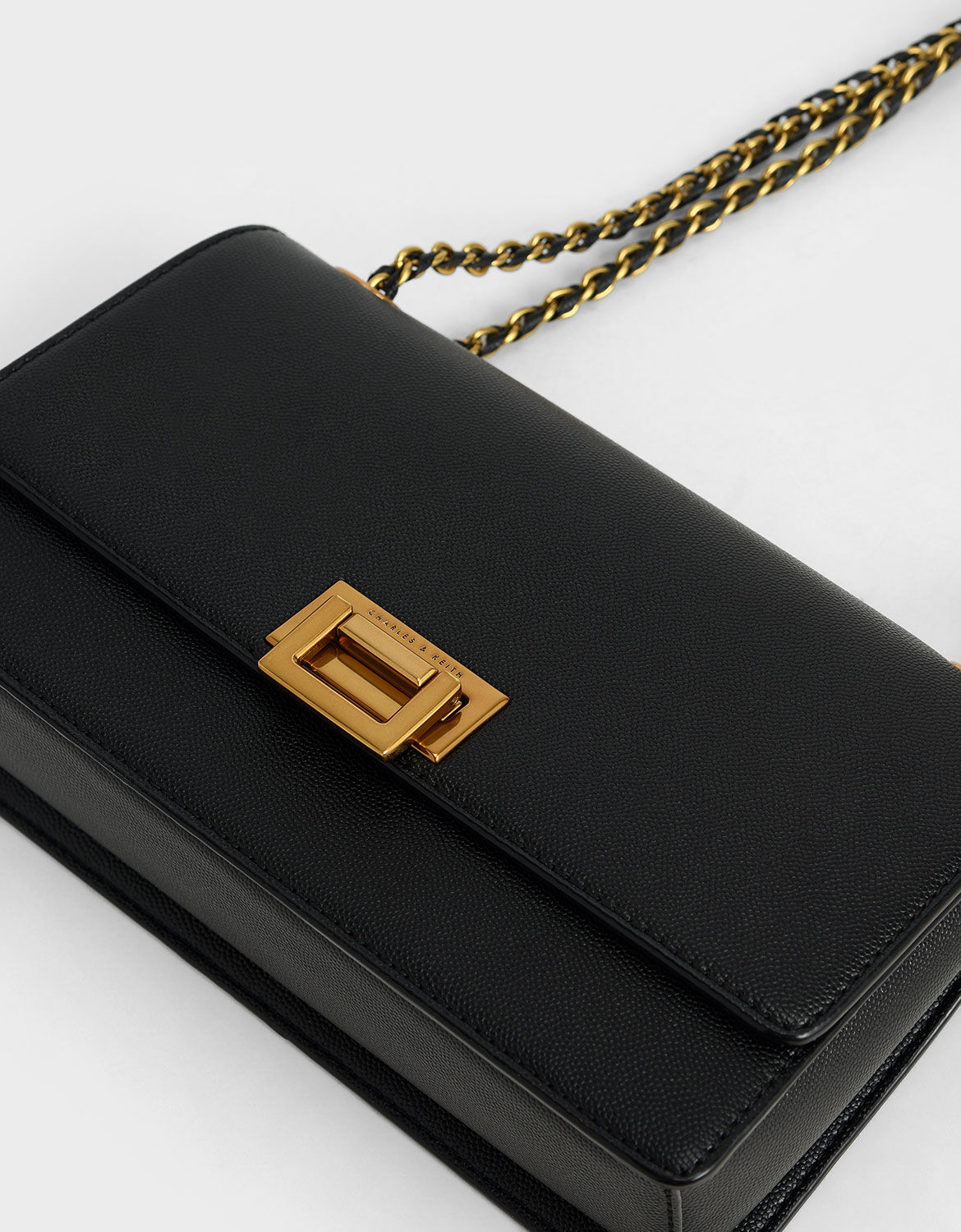 Buy Charles & Keith Black Kalinda Medium Shoulder Bag for Women Online @  Tata CLiQ Luxury