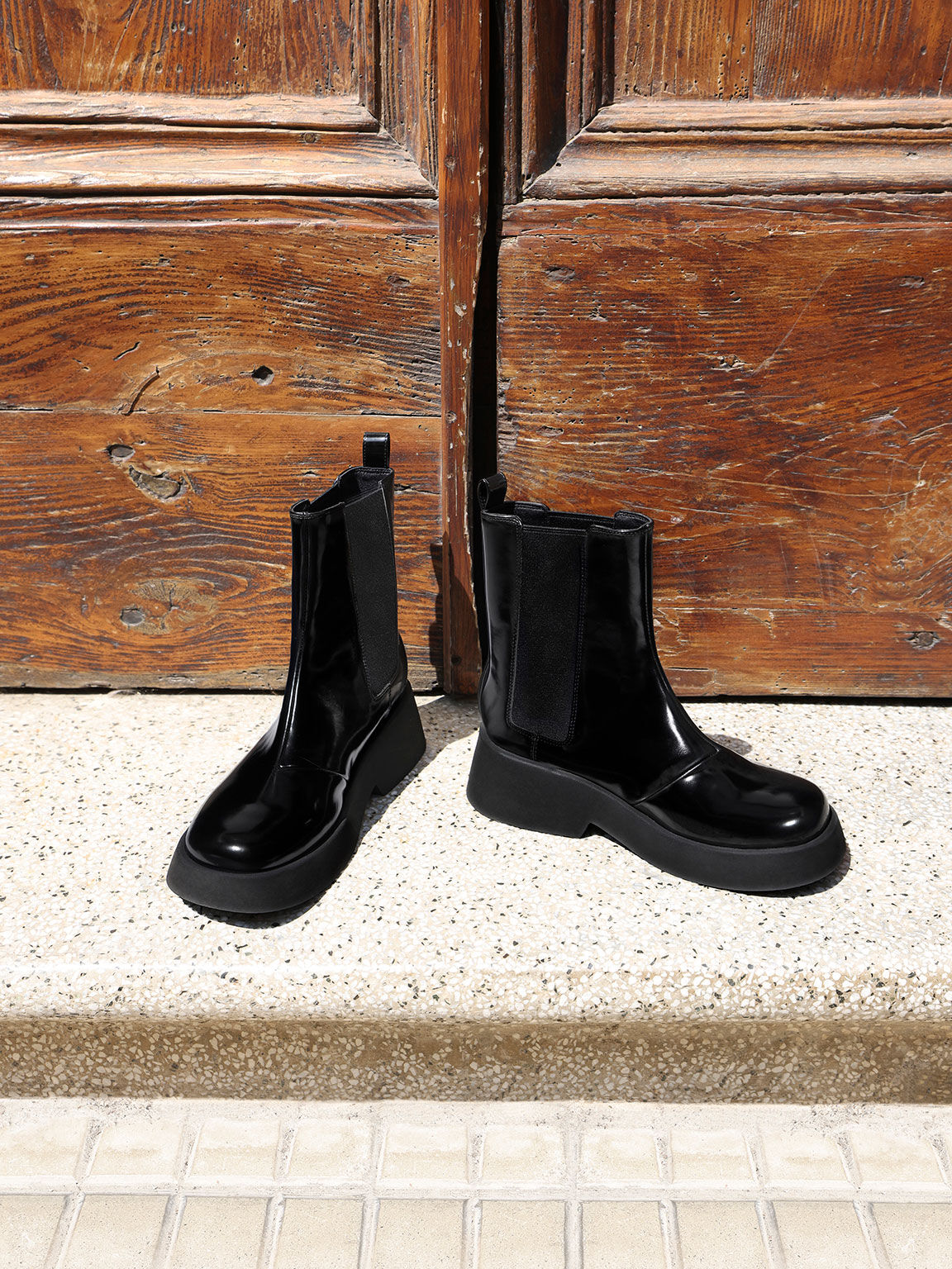 Giselle Patent Chelsea Boots - Black Patent