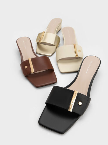 Sandales compensées à bout carré et détail métallique, Noir, hi-res