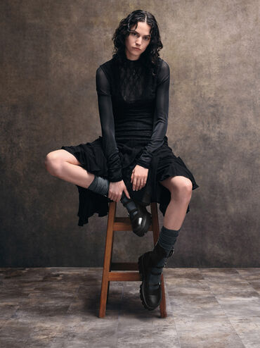 Celia Stiefel aus Wildlederimitat mit Schnallen, mehreren Riemen und klobigen Sohlen., Schwarz mit Textur, hi-res