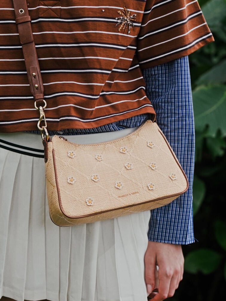 Sac bandouli&egrave;re Philomena en raphia &agrave; fleurs, Beige, hi-res