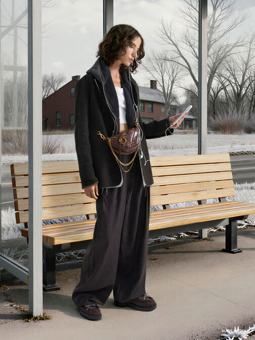 Sac bandoulière demi-lune Philomena, Distressed Coffee, hi-res