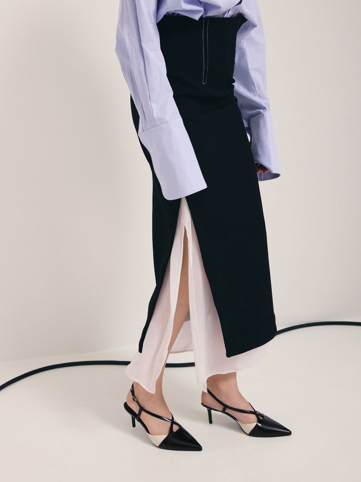 Two-Tone Pointed Slingback Pumps - Black Box - CHARLES & KEITH