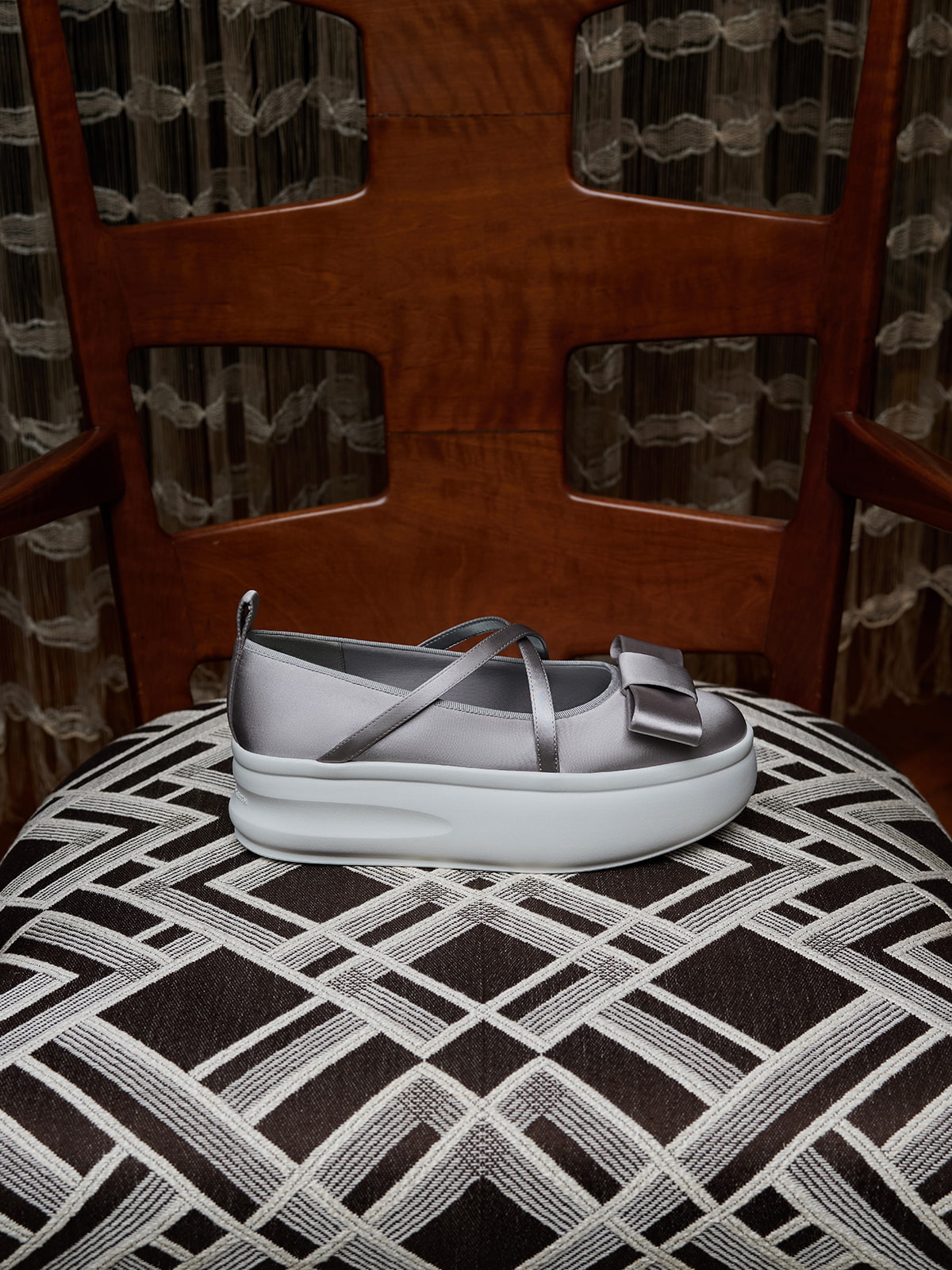 CHARLES & KEITH