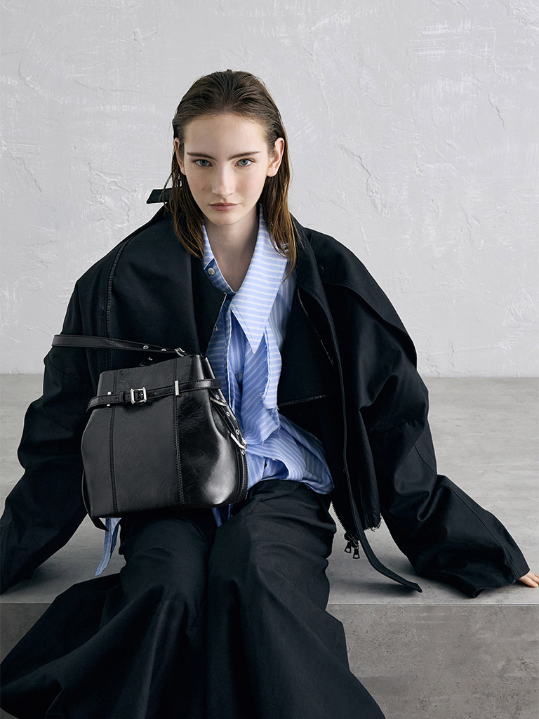 Women’s Bryna belted bucket bag in noir  - CHARLES & KEITH