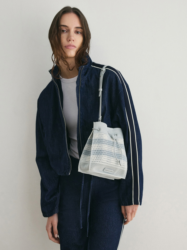 Women’s Ida checkered knitted bucket bag in sea salt blue - CHARLES & KEITH