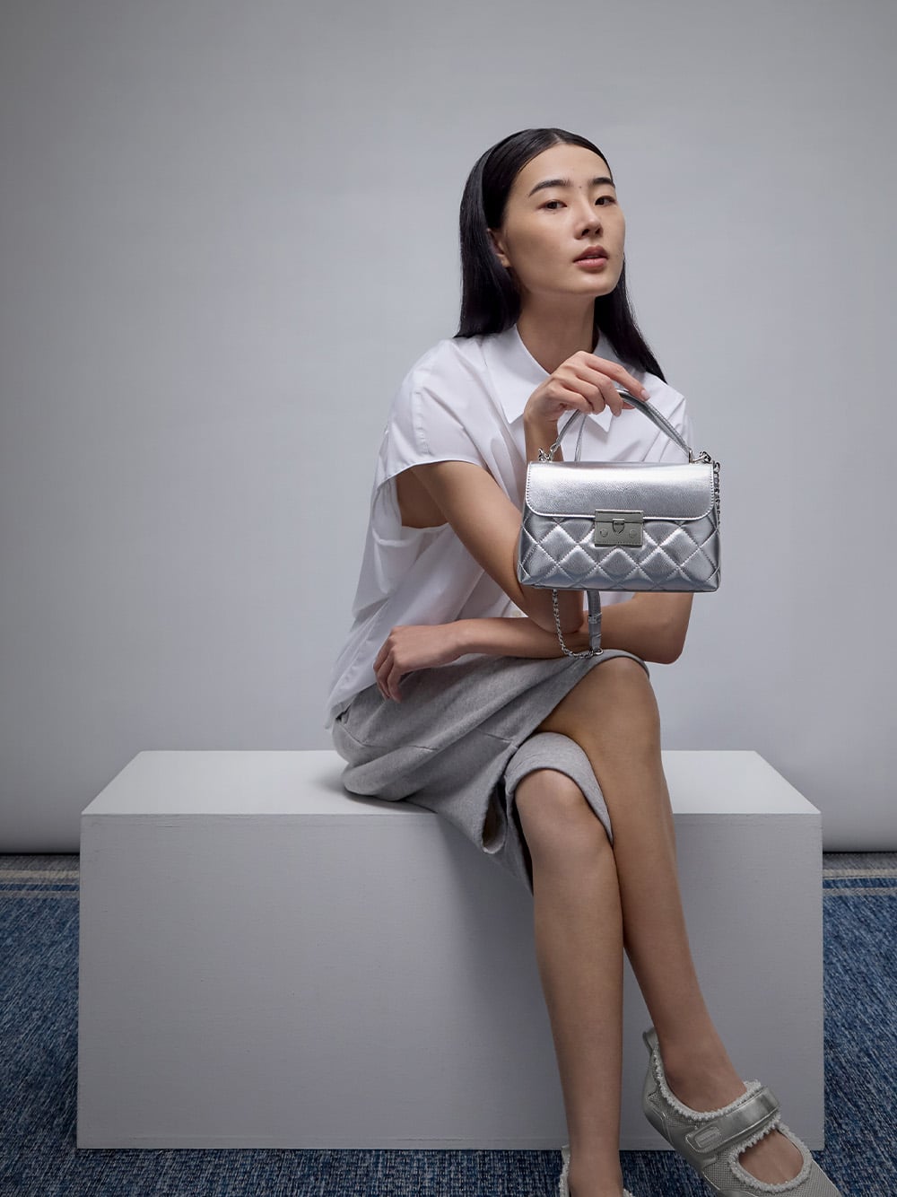 Women’s Alva quilted top handle bag in silver - CHARLES & KEITH