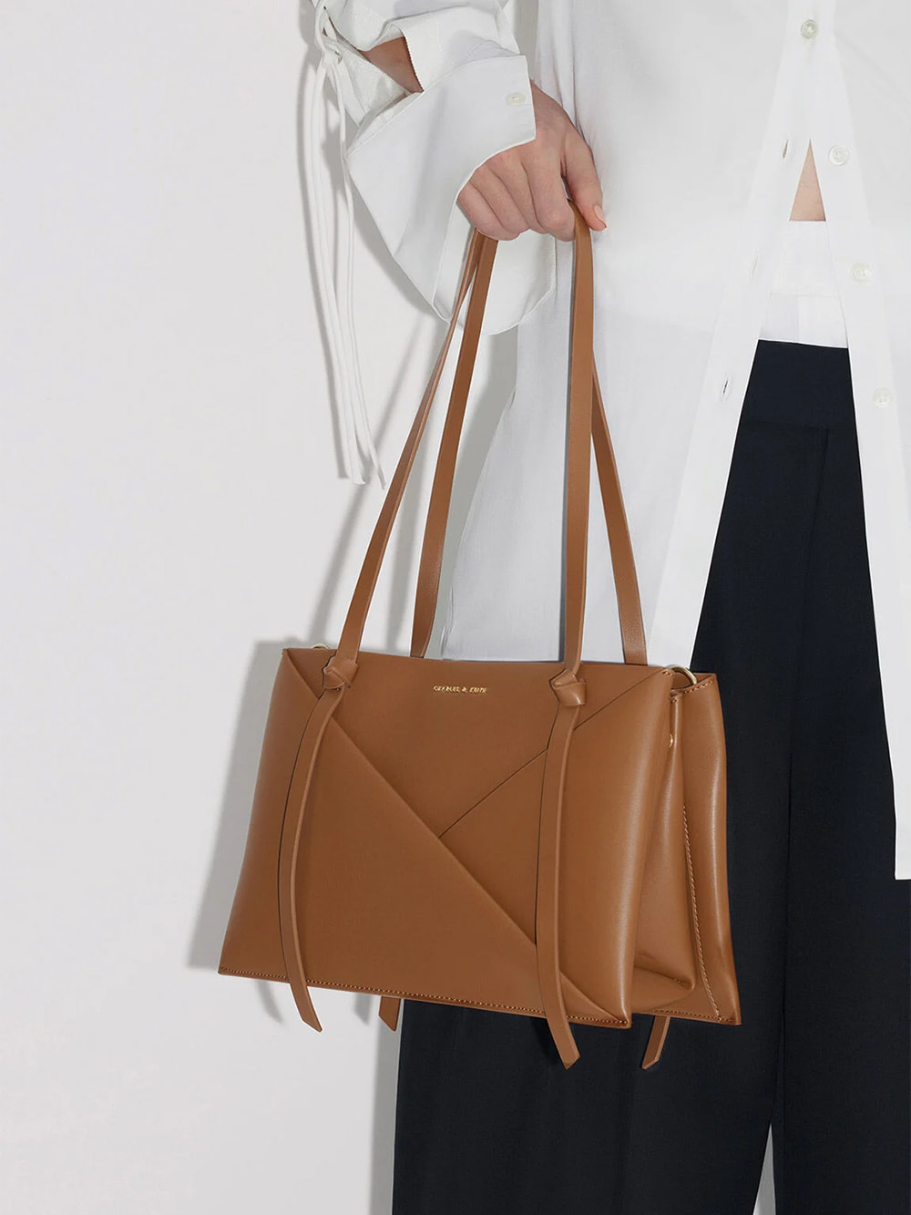 Women’s Tan Midori Geometric Tote Bag - CHARLES & KEITH