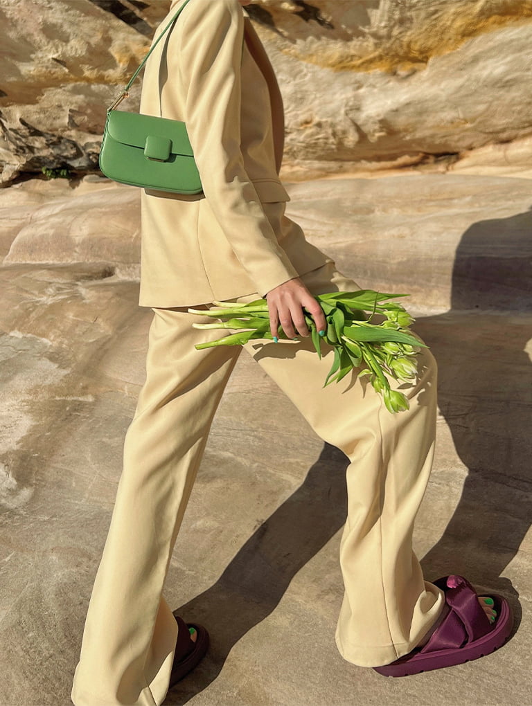 Women’s Koa square push-lock shoulder bag in green  - CHARLES & KEITH