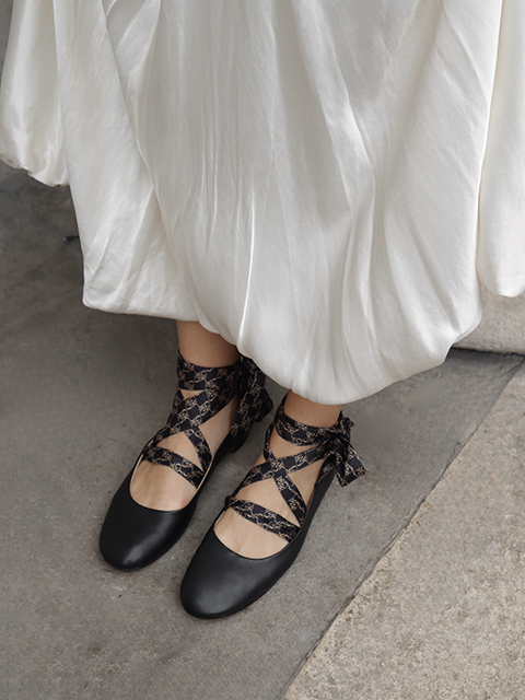  - - CHARLES & KEITH