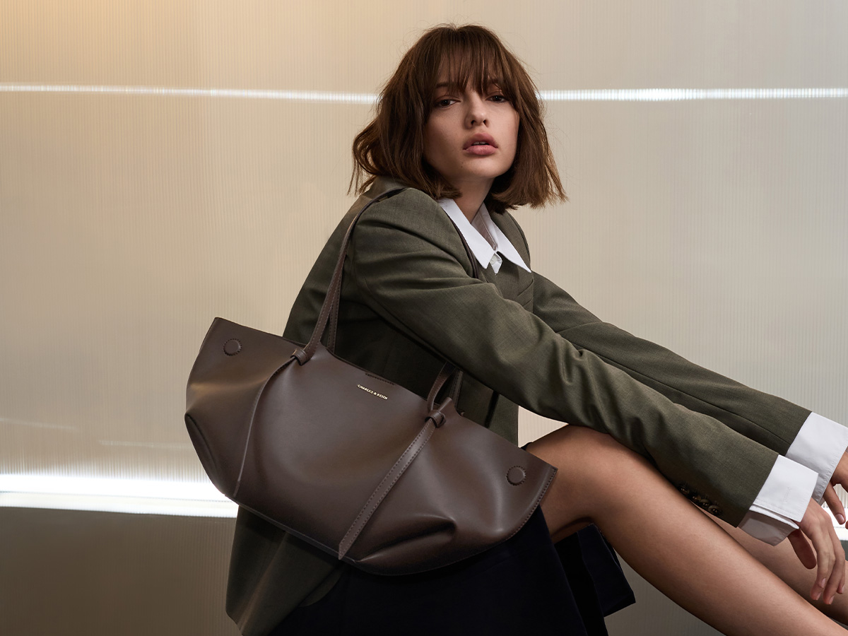 La Guía del Bolso Tote Calla - CHARLES & KEITH ES