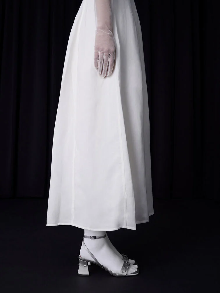 Block heels are a sturdy and comfortable option for prom.