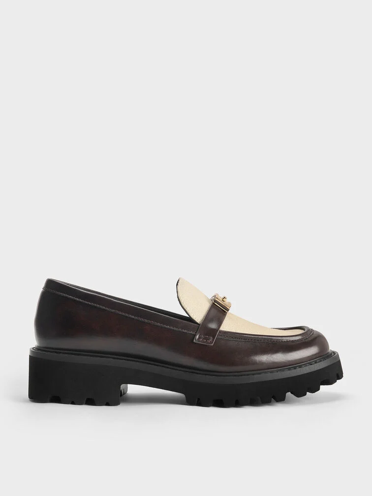 Loafer mit Profilsohle sind an ihren Gummisohlen mit prägnantem Profil zu erkennen.