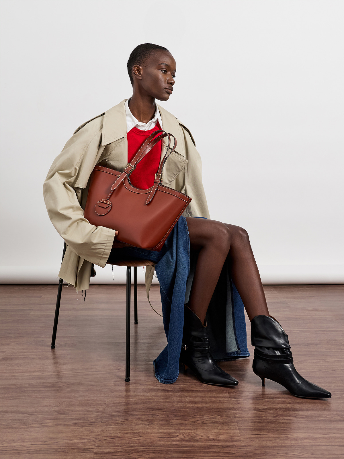 Mocassini con barretta metallizzata - Scatola nera - CHARLES & KEITH