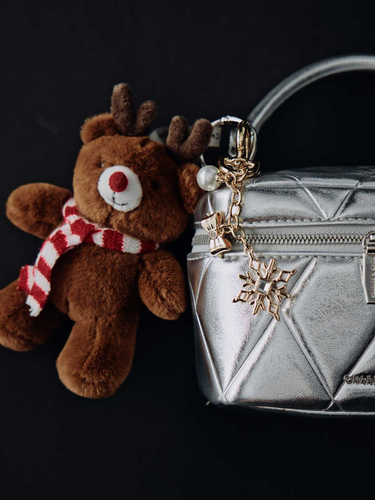CHARLES & KEITH