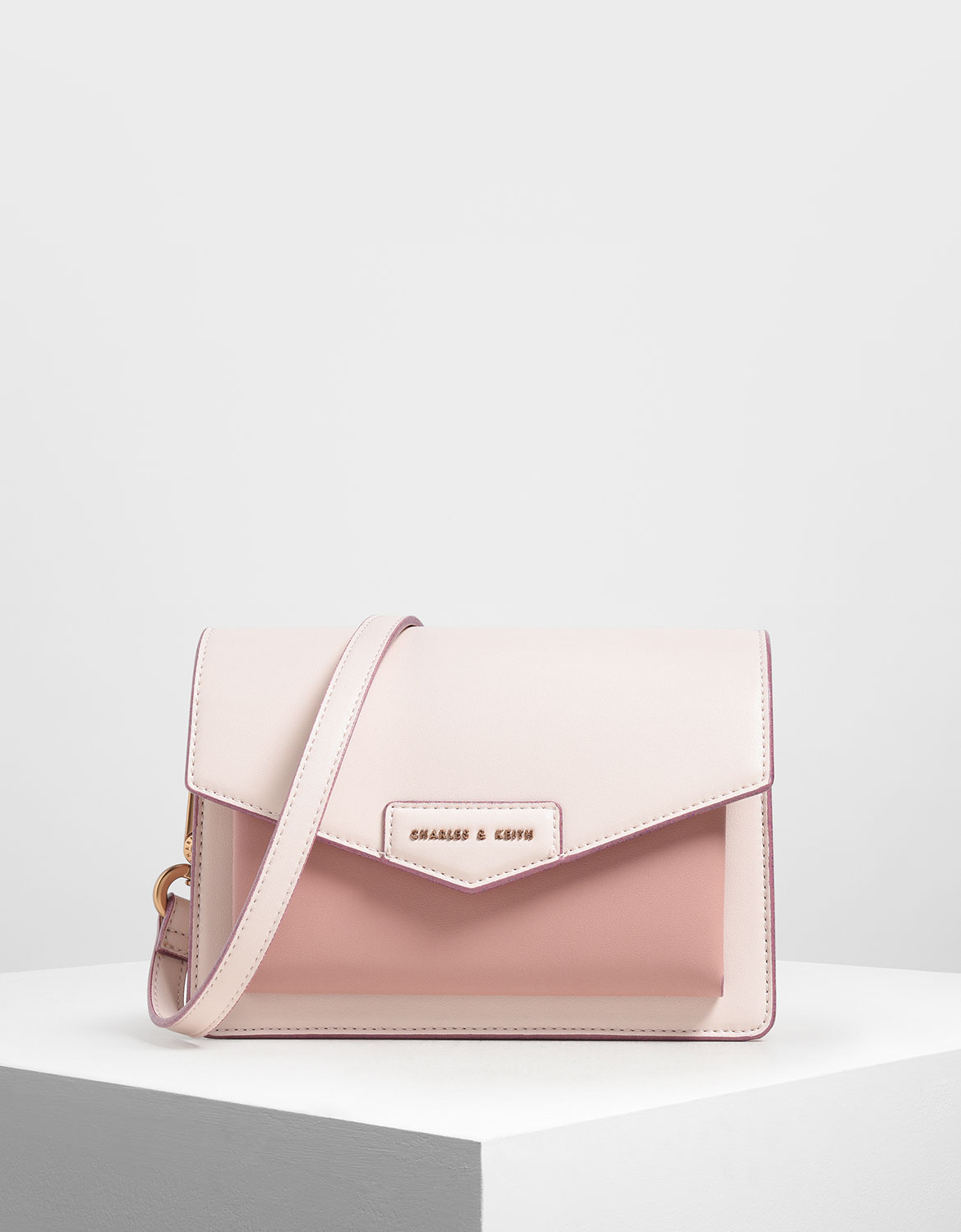 Light Pink Zaina Envelope Crossbody Bag - CHARLES & KEITH FR
